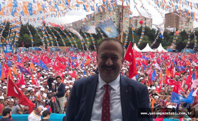 Ak Parti Bakırköy Belediye Başkan Adayı Mehmet Umur, yeni yılı kutladı