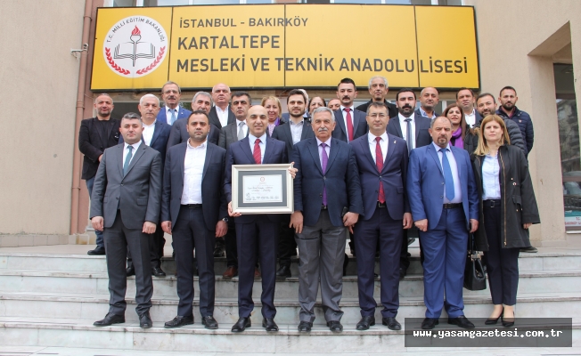 Bakırköy Belediye Başkanı ve Meclis Üyeleri Mazbatalarını Aldı