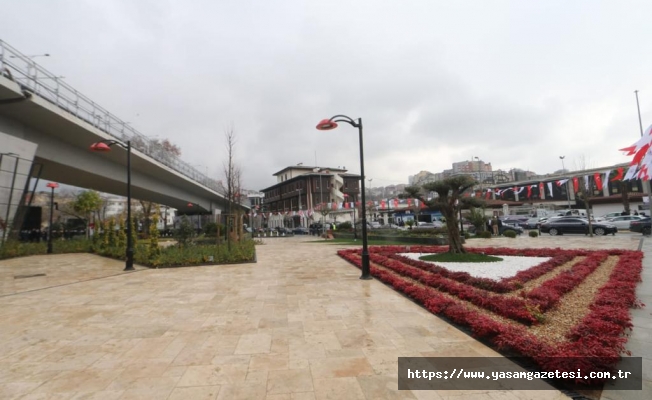 Cumhurbaşkanı Erdoğan Kağıthane Meydanı’nı çok beğendi